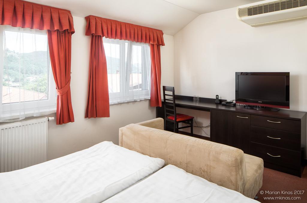 Garni Hotel Fellini Žiar nad Hronom Dış mekan fotoğraf